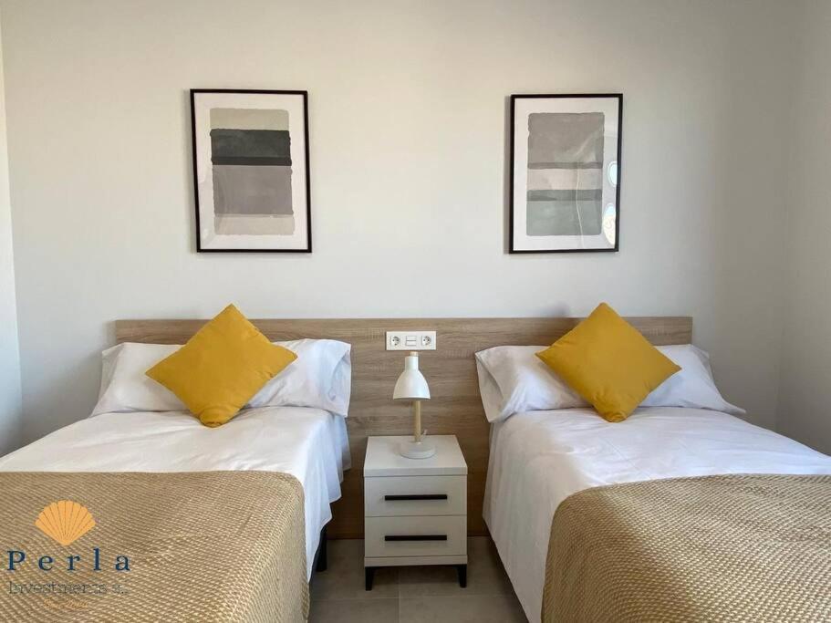 Beautiful New South Facing Bungalow With Large Terrace Dehesa de Campoamor  エクステリア 写真